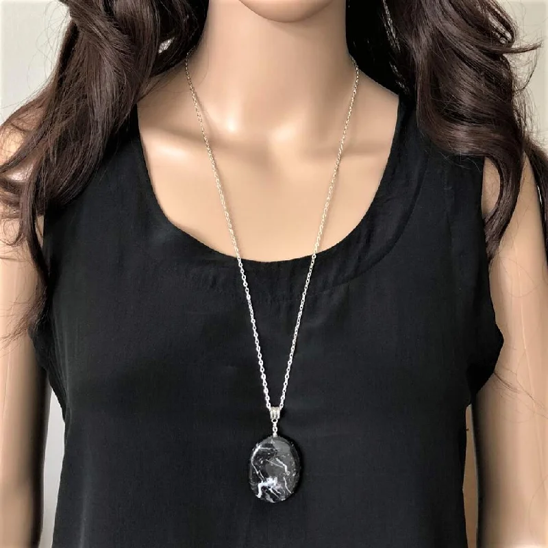 custom photo necklace for gifts -Black Marble Pendant Necklace