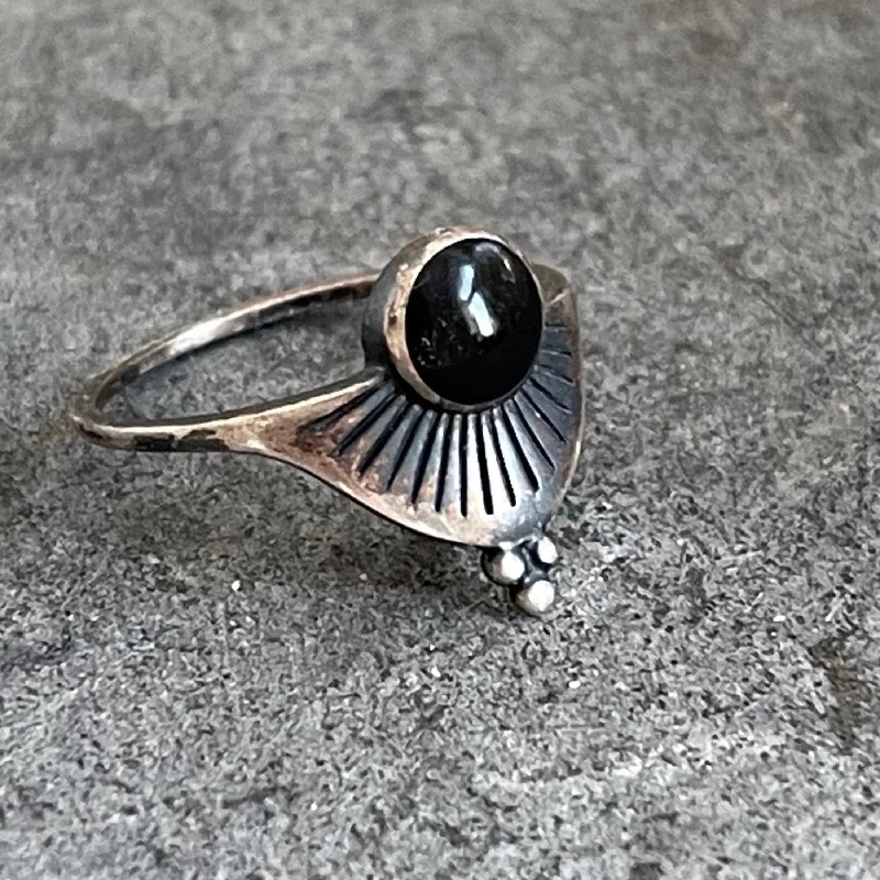 contemporary ring for men -Onyx Zora ring  | 925 silver