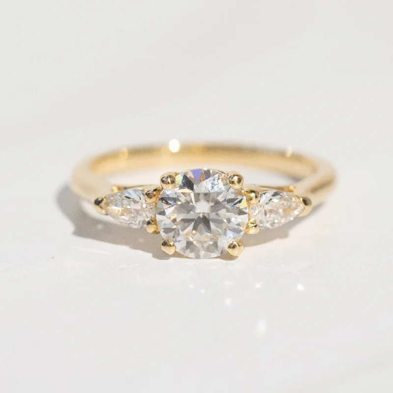 crystal ring for women -Classic Diamond Acacia Ring